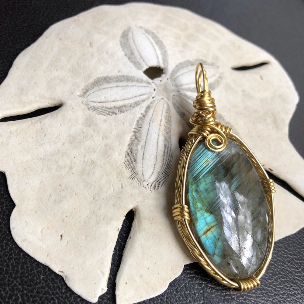 Enchanting Labradorite Cabochon Pendant
